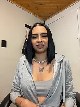 Hilary_pinkk 即時 XXX 聊天