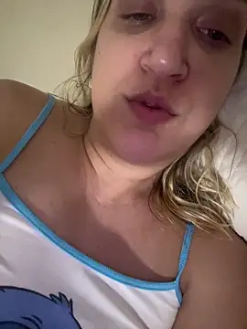 Bia_sexynovaes Adlı Modelin Canlı XXX Sohbeti