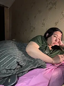 Naughtbaby_2025 Adlı Modelin Canlı XXX Sohbeti