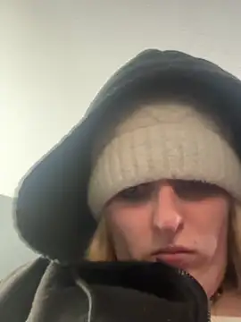 Czat XXX na żywo – KITTYBOOBOOFUXX