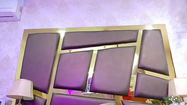 EmilieLake Adlı Modelin Canlı XXX Sohbeti