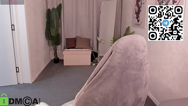 Nuura_Moore Chat XXX live