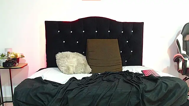 chris_evans27: διαδικτυακό σόου στην κάμερα