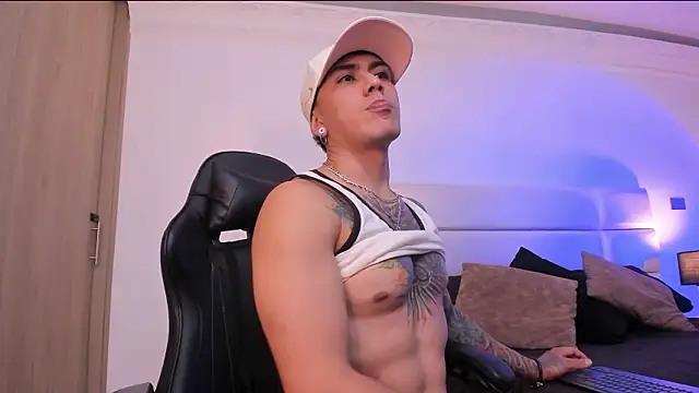 TonnieViera Adlı Modelin Canlı XXX Sohbeti