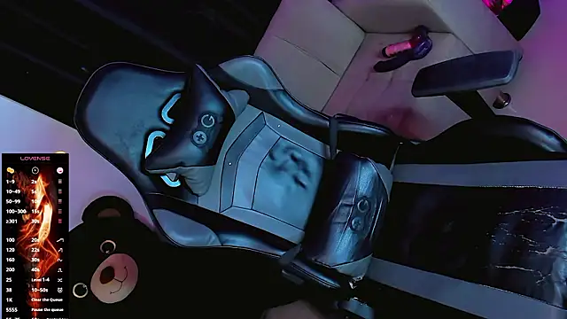 Онлайн чат XXX zaff_kinny