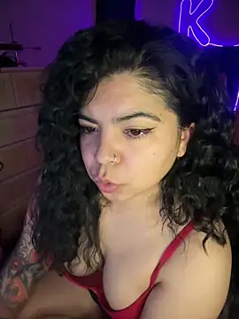 Chatroom XXX en direct de kimmiakiss22