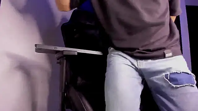 Chat XXX en directo de Liam_Mateo