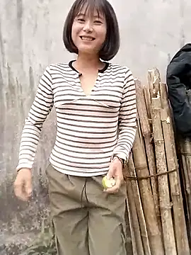 linda_bae00 élő XXX-chatje