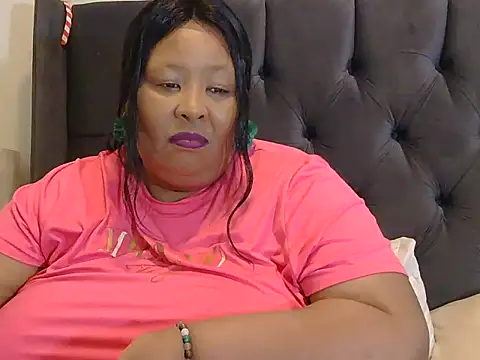 nancy111: онлайн-секс-чат