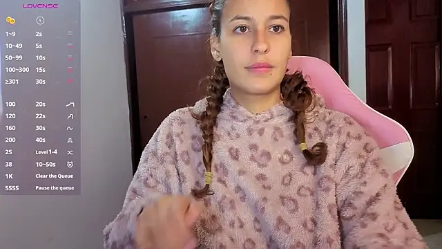 Chat +18 de allysy_nc ao vivo