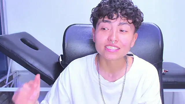 XXX chat uživo modela Im_Mathias