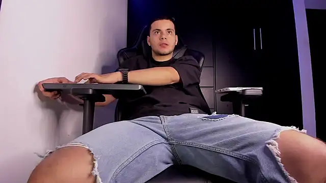 Liam_Mateo Live XXX Chat