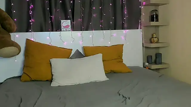 Chat XXX en directo de IninityKittyx