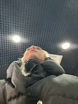 Chatroom XXX en direct de MerlinDave