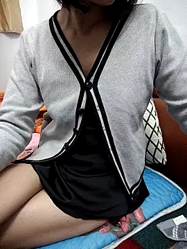 Chatroom XXX en direct de Haralushiaaa