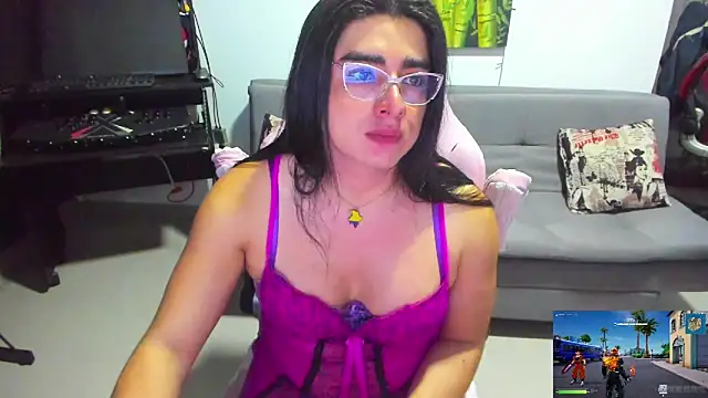 Khalifa_Gold Show in webcam