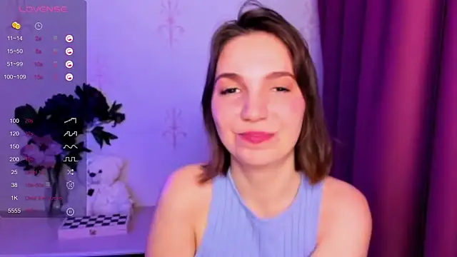 KindHazelHere_ Adlı Modelin Canlı XXX Sohbeti