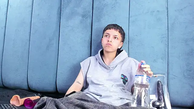 Megan_Thompson_ Adlı Modelin Canlı XXX Sohbeti