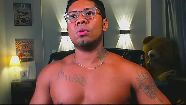 LEONHDZ Live XXX-Chat