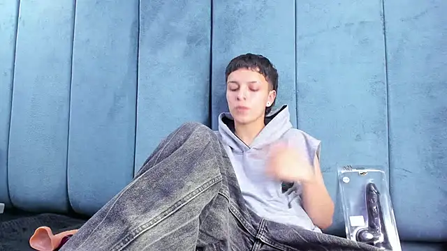 Megan_Thompson_ Chat XXX live