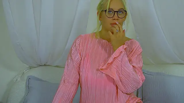 MariaNeumann Chat XXX live