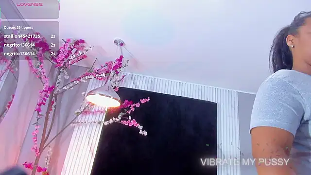 Aliyah_Brooks_cr Chat XXX live