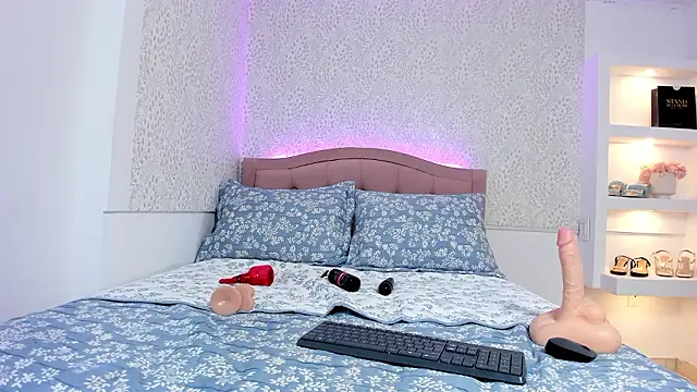 KatieBoison Chat XXX live