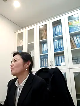 ialnuyoa_h Chat XXX live