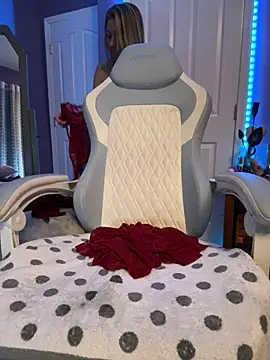 MiraKisss Chat XXX live