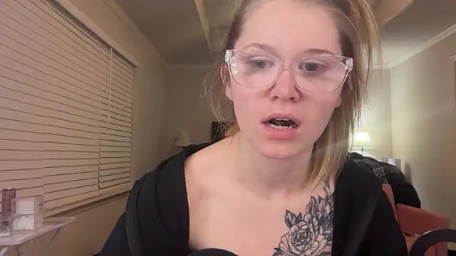 دردشة Riley_ray69 الجنسية المباشرة