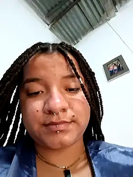 دردشة tina_tinitaa الجنسية المباشرة