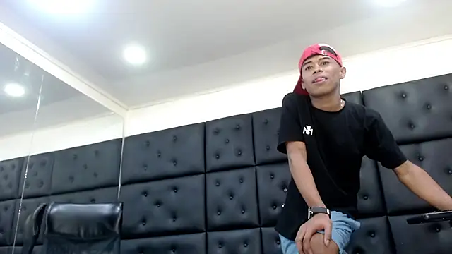 Czat XXX na żywo – TonnyMarck