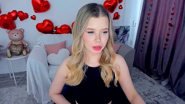 FollowLovee Live XXX Chat