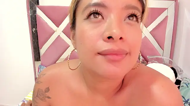 bellalumi Chat XXX live