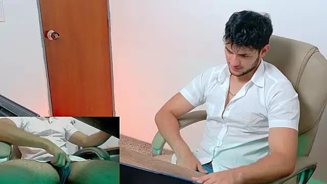 KaelSwitch's Live XXX Chat