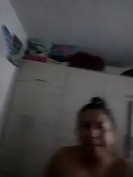 SexyandnaughtyLatinos élő XXX-chatje