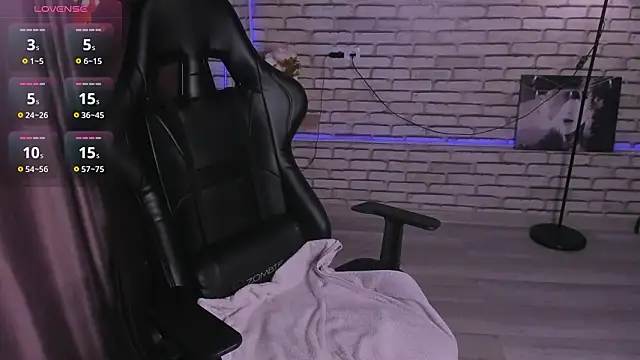 Онлайн чат XXX emy__angel