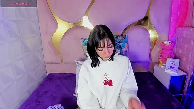 NaniiSisy Adlı Modelin Canlı XXX Sohbeti