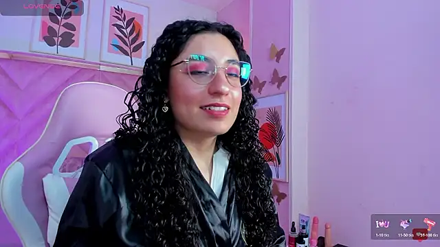 DemiJones_ Adlı Modelin Canlı XXX Sohbeti