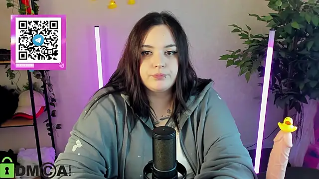 Mia_R0ss Adlı Modelin Canlı XXX Sohbeti