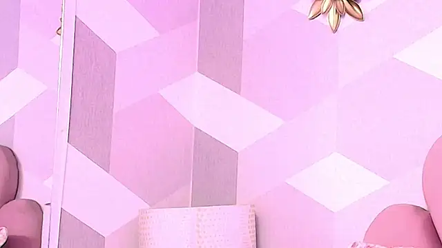 KylieMonnett Adlı Modelin Canlı XXX Sohbeti