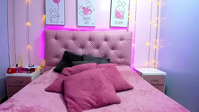 Issaa_Tyler's Live XXX Chat