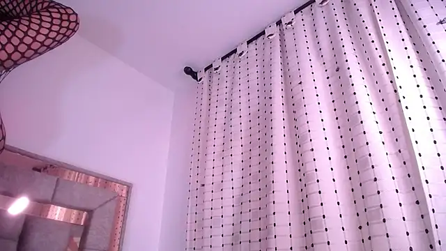 Czat XXX na żywo – salomecastro_