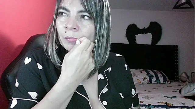 Chatroom XXX en direct de charlotedoll