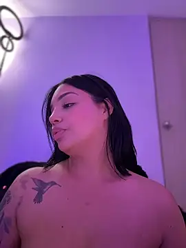 JennLeMoka Chat XXX in diretta