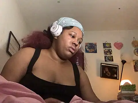 Sexy_ebony_BunNey: онлайн-секс-чат