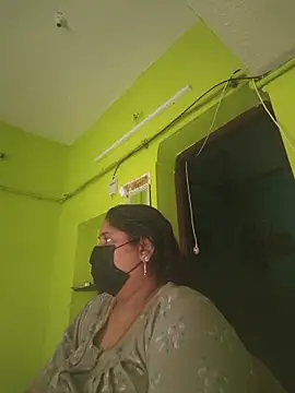 Villageanuty 即時 XXX 聊天