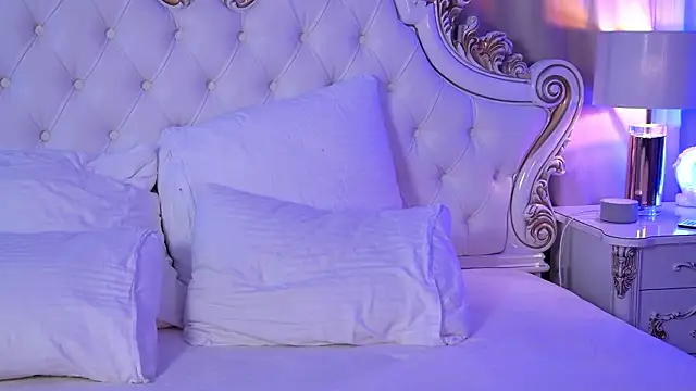 ArianaMell Adlı Modelin Canlı XXX Sohbeti