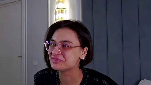 VioletAsh's Live XXX Chat