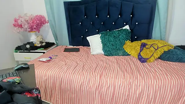 Show webcam de Inaya_Khalifa